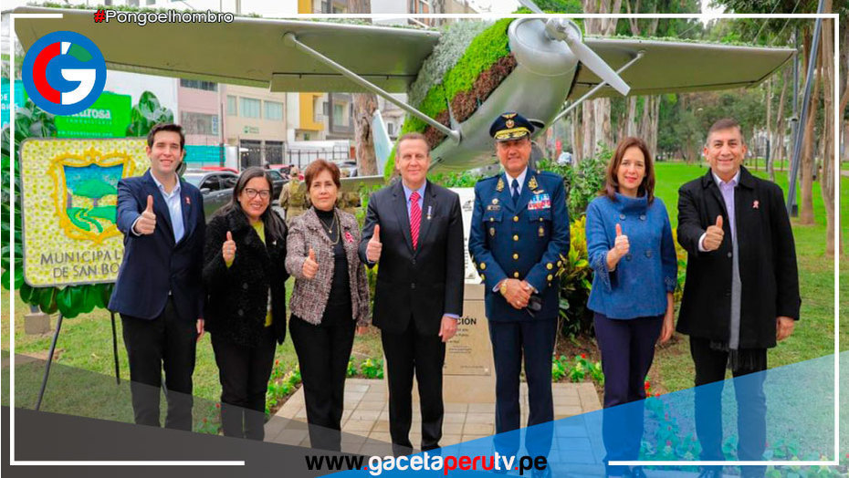 Presentan plaza en homenaje a héroes de la aviación nacional