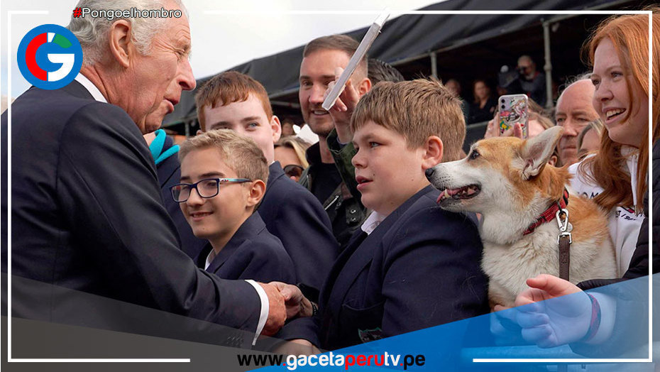 Carlos III llegó a Irlanda del Norte en su 1era visita como rey