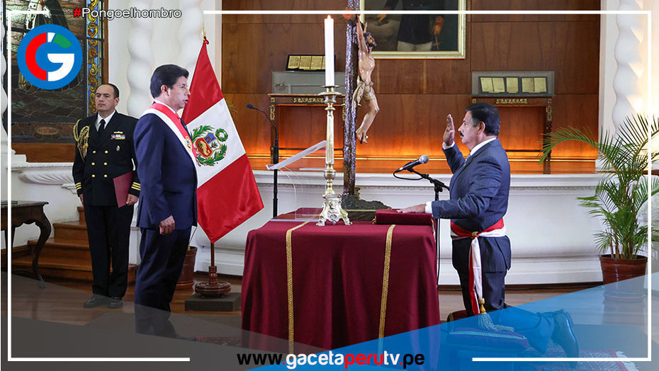 Juramentan a los nuevos ministros de Defensa y de Transportes y Comunicaciones