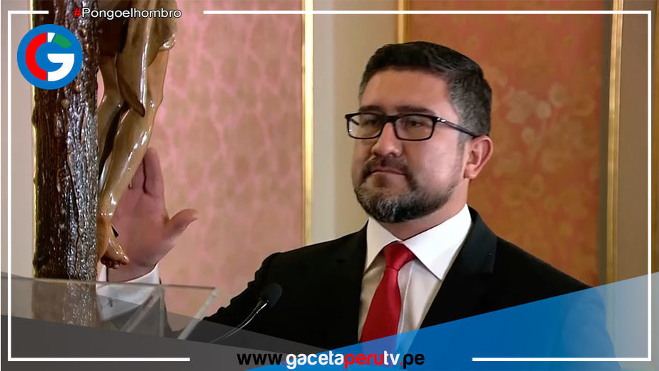 Presentan una moción de censura contra el ministro Geiner Alvarado