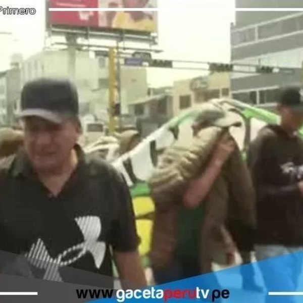 Pobladores marchan en reclamo de agua y desagüe para su distrito
