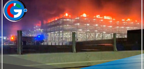 Suspenden todos los vuelos en el aeropuerto de Luton, en Londres, tras un gran fuerte incendio