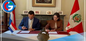 Países Bajos: Ciudadano entrega Huaco Chimú a la embajada peruana