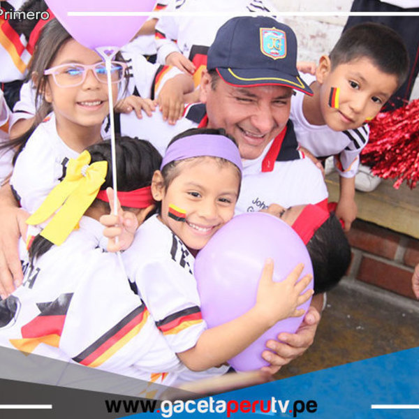 Alcalde Ulises Villegas Promueve el Deporte y la Cultura en Colegios de Comas