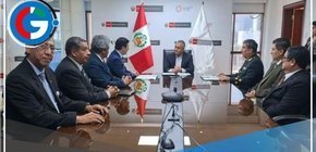 Carmen de la Legua firma convenio para pagar días de franco a policías