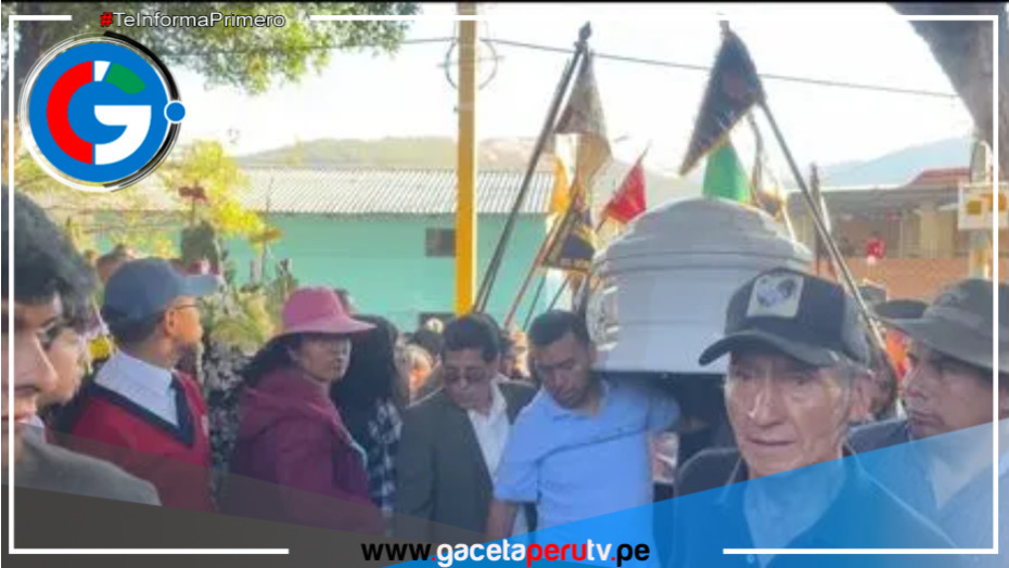 En Apurímac, se realizó el último adiós a tres estudiantes que perdieron la vida en un accidente de tránsito