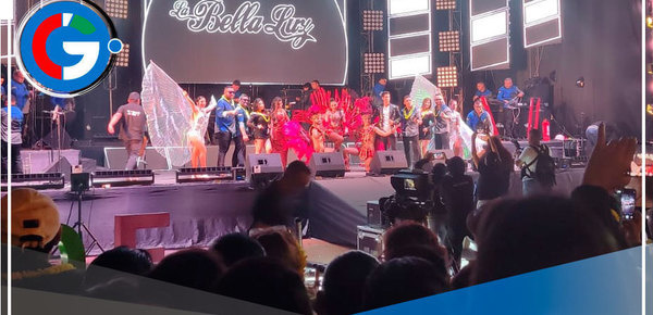 Vibrante Celebración en Comas: "Domingo de Fiesta" Graba Especial de Fin de Año