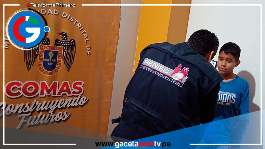 Alcalde de Comas continúa con la campaña del DNI Electrónico Gratuito a Menores de Edad