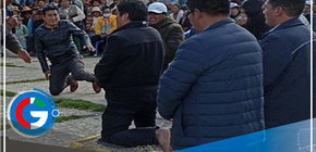 Ronderos obligan a alcalde a realizar “ranas” y “planchas” por supuesta reunión con Alberto Otárola