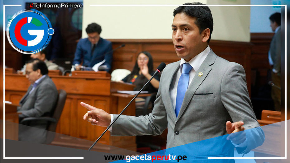 Dictan nueve meses de prisión preventiva para excongresista Freddy Díaz
