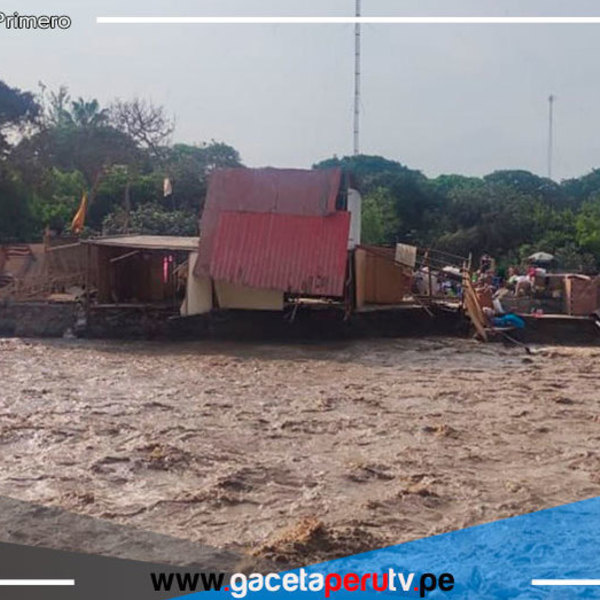 Viviendas arrasadas en Comas por incremento del Río Chillón