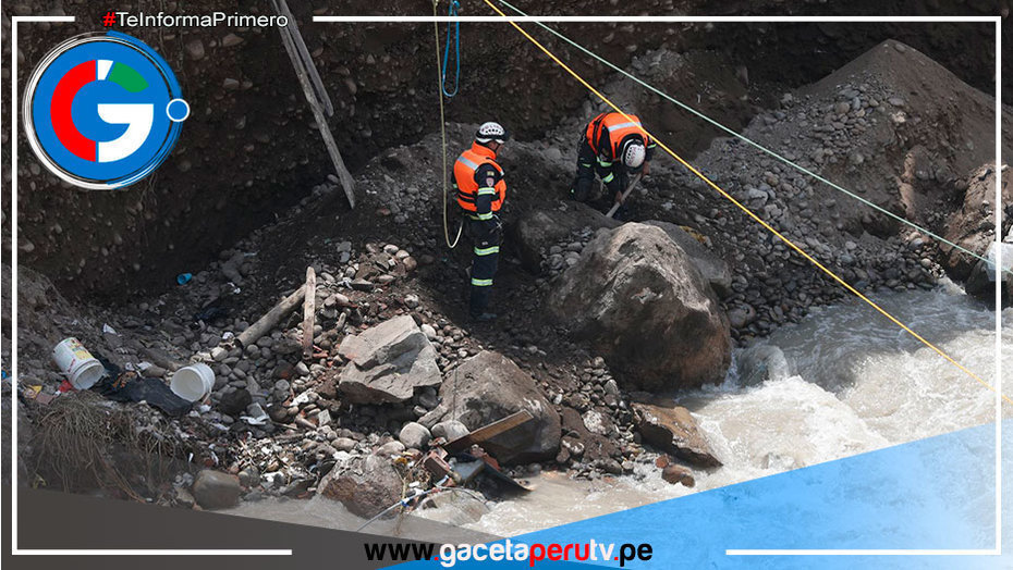Hallan cuerpo de mujer que cayó al río Rímac junto a su hijo tras derrumbe de su vivienda