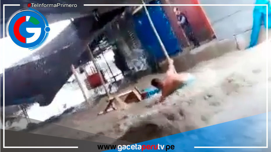 Más de 30 puestos de mercado fueron arrasados en Sullana tras lluvias intensas
