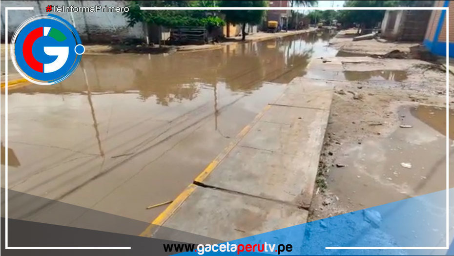 Calles de Piura se inundan por intensas lluvias y colapso de desagüe en Catacaos