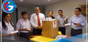 ONG “Las Manos que Ayudan de Corazón” dona Chispitas a alcalde de Quehue de la región Cusco 