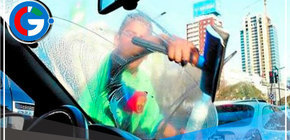 Se prohibide la limpieza de parabrisas en las vías expresas