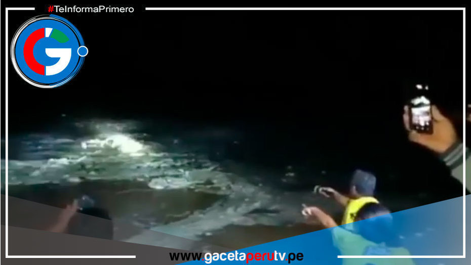 Fallece un policía y otro desaparece tras intentar cruzar a bordo de un patrullero un badén en Olmos