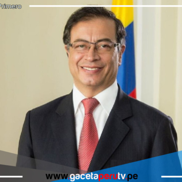 Gustavo Petro: “Esperamos un proceso de recuperación de la democracia en Perú”