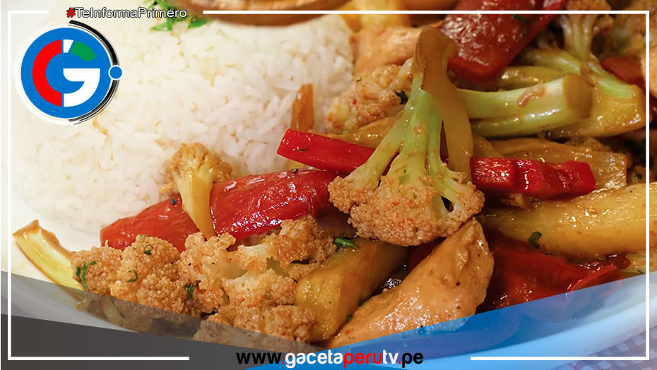Hoy preparamos un Saltado de Coliflor con Pollo