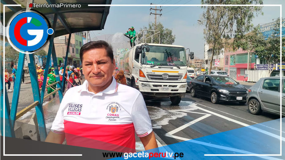 Diez Km. de la Av. Túpac Amaru fue baldeada y desinfectada en Comas