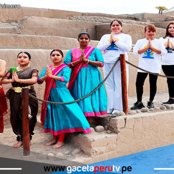 Celebración en el Parque de las Leyendas por el Dia Internacional del Yoga