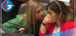 María del Carmen Alva protagoniza nuevo escándalo en el Congreso