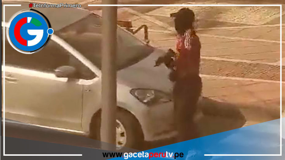 Hombre armado causó pánico a plena luz del día realizando varios disparos en las calles de Marbella