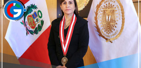 Patricia Benavides aumenta su promedio de 13 a 19 durante el curso de tesis en la Universidad Alas Peruanas