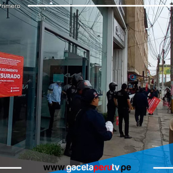 Clausuran local de "Kia Motor Sur SAC" por ocupar vía pública en Av. Retablo