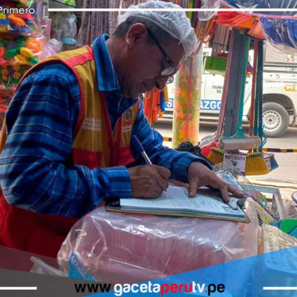 Clausuran Cinco Puestos de Juguetes Peligrosos en Mercados de Santa Luzmila 