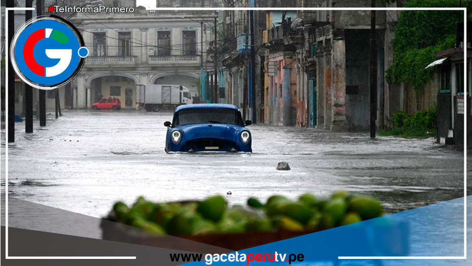 1.6 millones de personas tienen orden de evacuar sus hogares en Florida