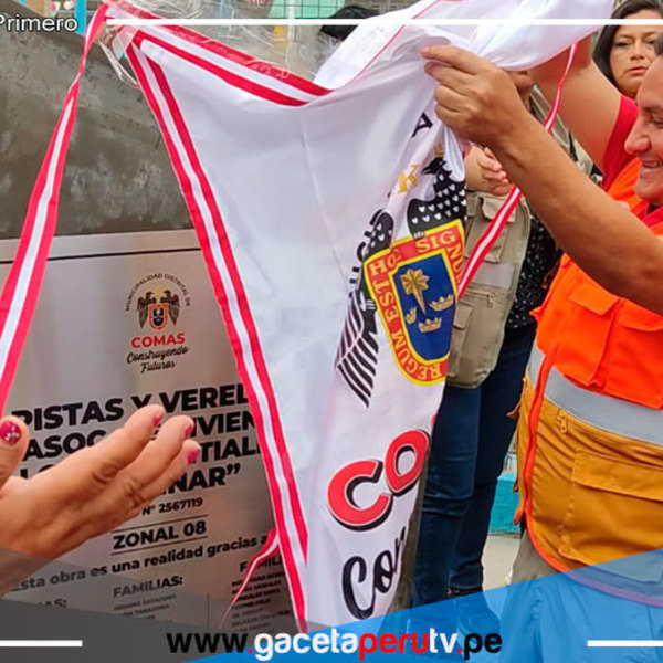 Alcalde de Comas, Ulises Villegas, Entrega Cuatro Obras Clave a Vecinos del Distrito