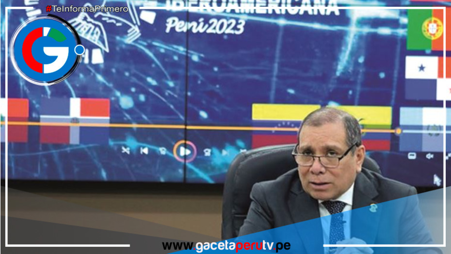 Expertos en Inteligencias artificiales, ciberdelito y robótica hacen exposición en feria judicial
