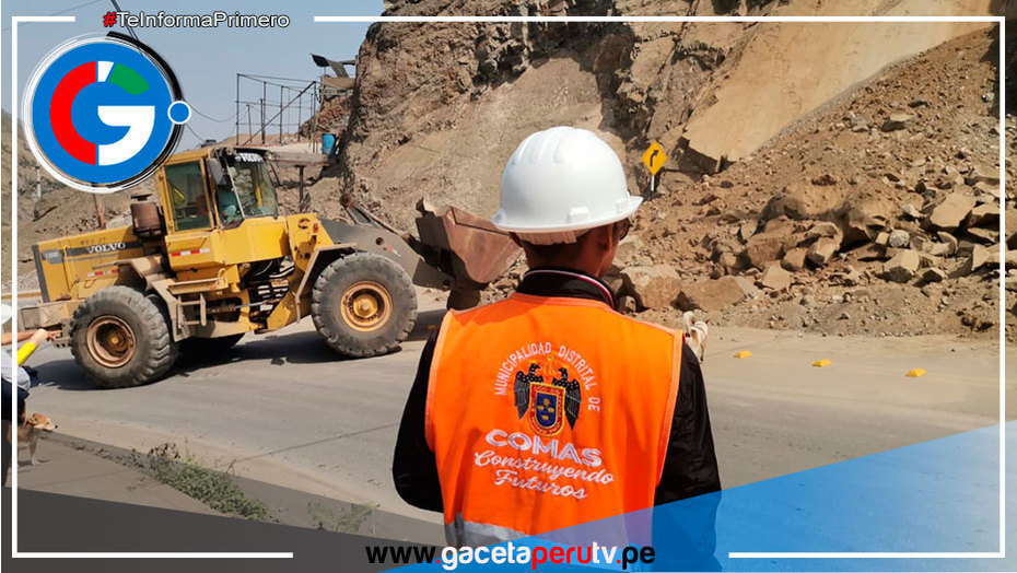 Comas Supervisa Retiro de Rocas en la Vía Pasamayito: Acción Rápida para Restaurar la Seguridad Vial