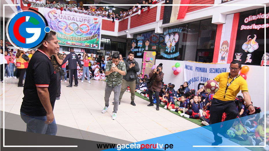 Alcalde de Comas, Ulises Villegas, Inaugura Olimpiadas Deportivas en Cinco Colegios del Distrito