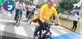 Alcalde de Comas lidera bicicleteada de 21 kilómetros en el "Día Mundial Sin Auto"