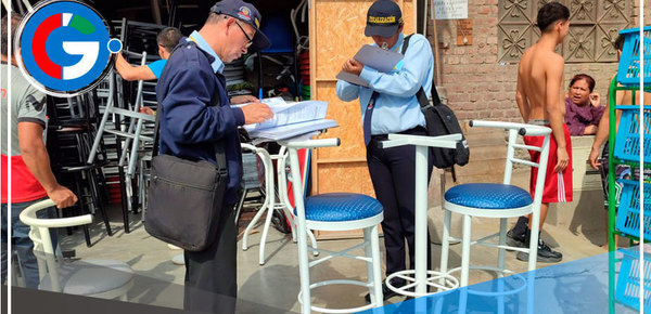 Más de 30 Locales Comerciales en Comas Multados por Ocupar la Vía Pública