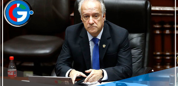 Fallece el congresista Hernando Guerra García en Arequipa
