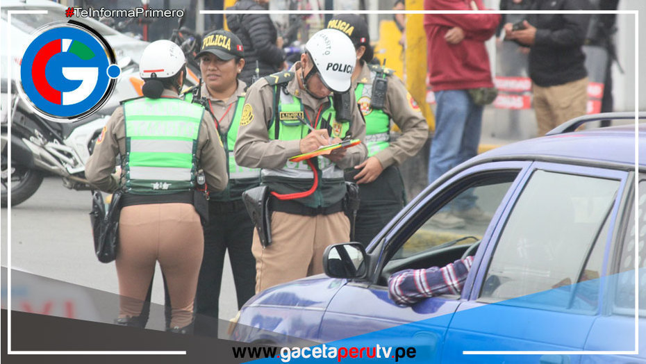 42 Conductores de Combis Piratas, 12 Colectiveros y 25 Indocumentados Intervenidos en Comas