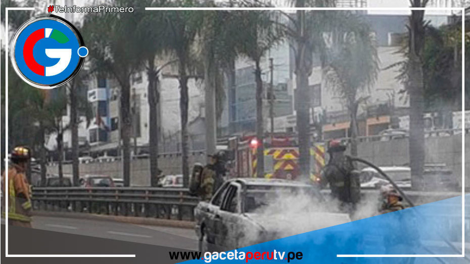 Lima: Así quedó el auto que se incendió en la avenida Javier Prado