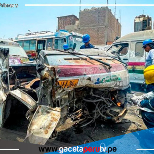 Chatarrean 30 vehículos informales con multas que superan los S/ 3.5 millones 