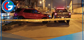 Hombre es atacado a balazos dentro de su camioneta en Villa El Salvador