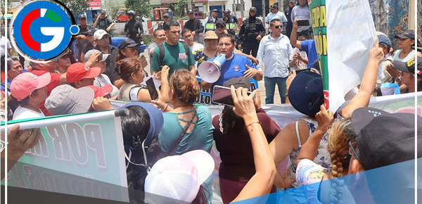 Alcalde de Comas Anuncia en un breve discurso el Proyecto Integral de Recuperación de Espacios Públicos