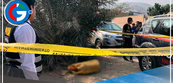 SJL: Vecinos encuentran cadáver dentro de una bolsa con amenaza desconcertante