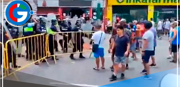 San Juan de Lurigancho: Confrontación entre Autoridades y Mototaxistas Obliga al Cierre de la Av. Los Jardines"