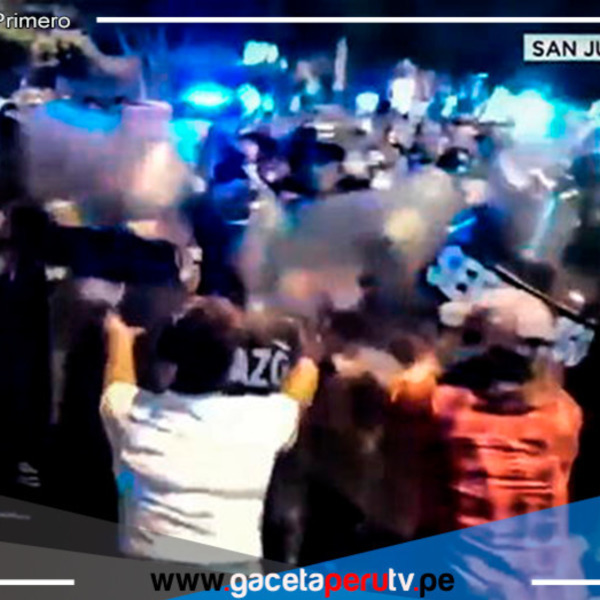 SJL: caos y tensión tras enfrentamientos entre ambulantes, serenos y policías al intentar retomar la av. Los Jardines