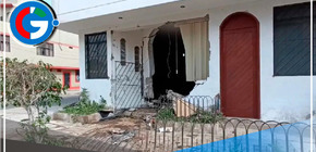 SMP: Conductor empotró su vehículo contra una vivienda 