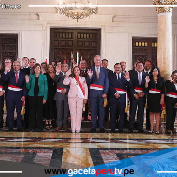 Presidenta Dina Ercilia Boluarte Zegarra jura a seis nuevos ministros de Estado