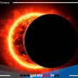 Eclipse solar eclipsado por el mal tiempo en las cataratas del Niágara.
