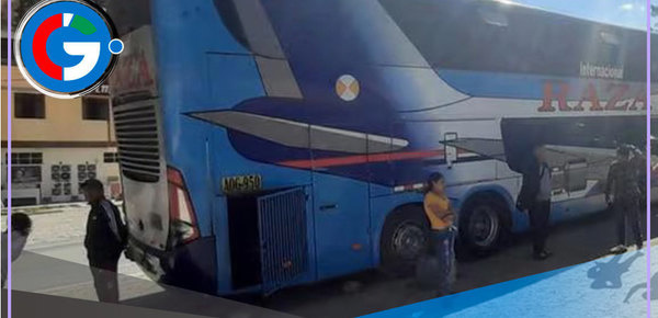 Ómnibus queda varado San Mateo tras falla mecánica